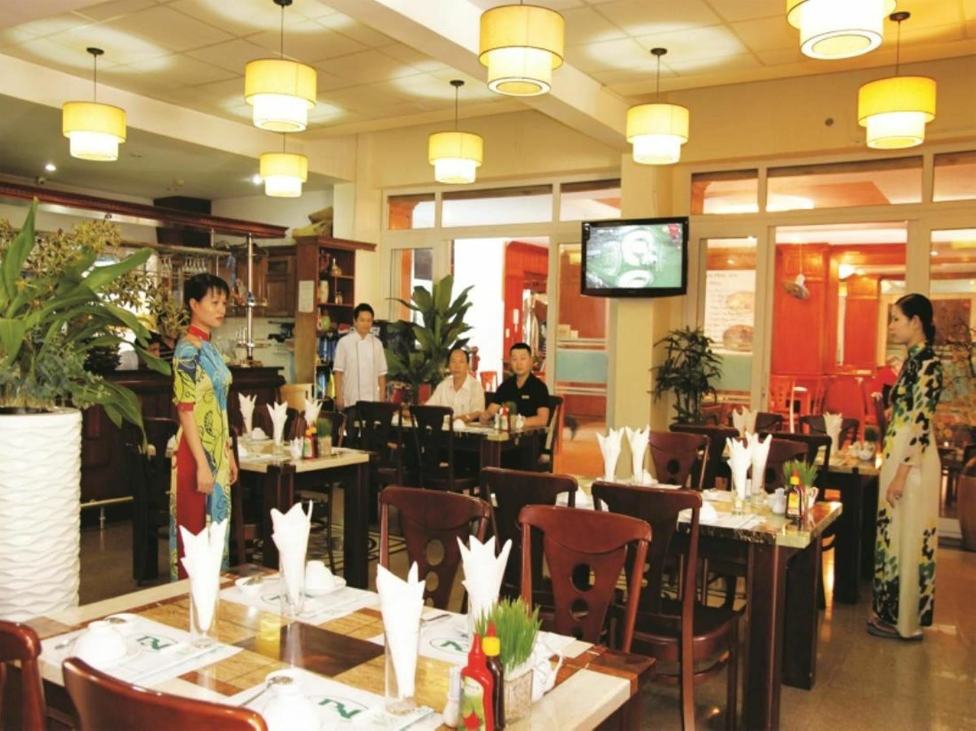 Phú An Khách sạn 2*