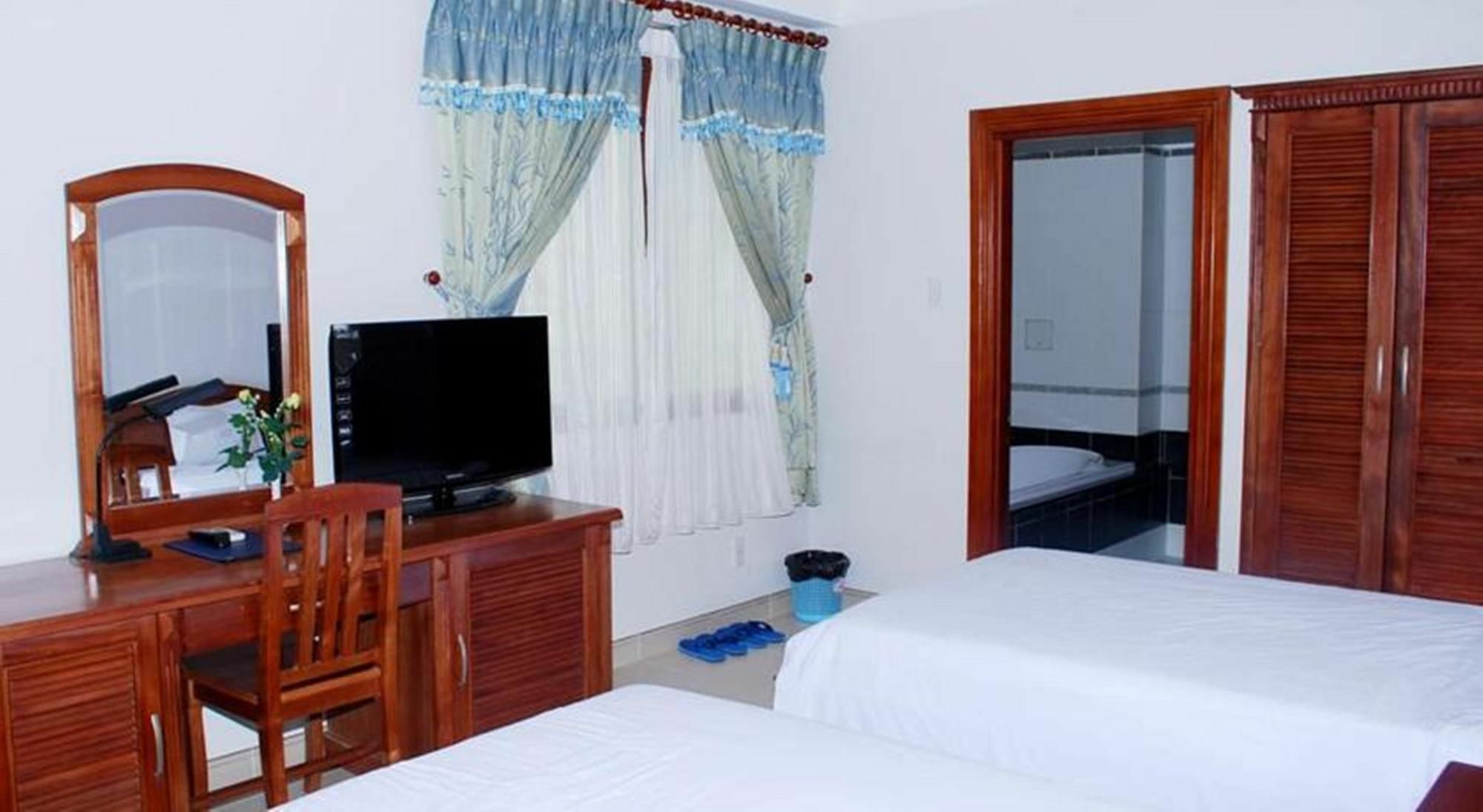 Phú An Khách sạn 2*