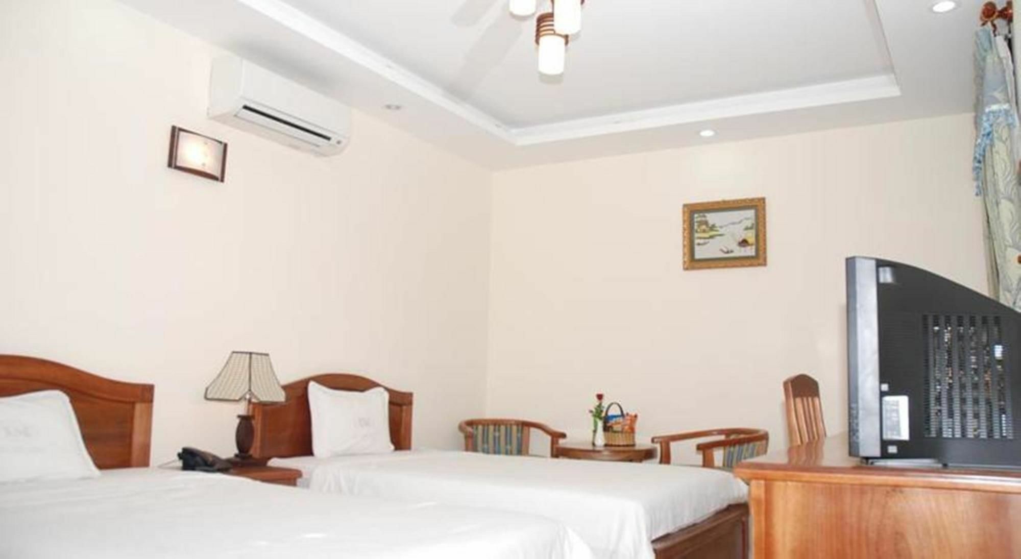 Khách sạn Phú An